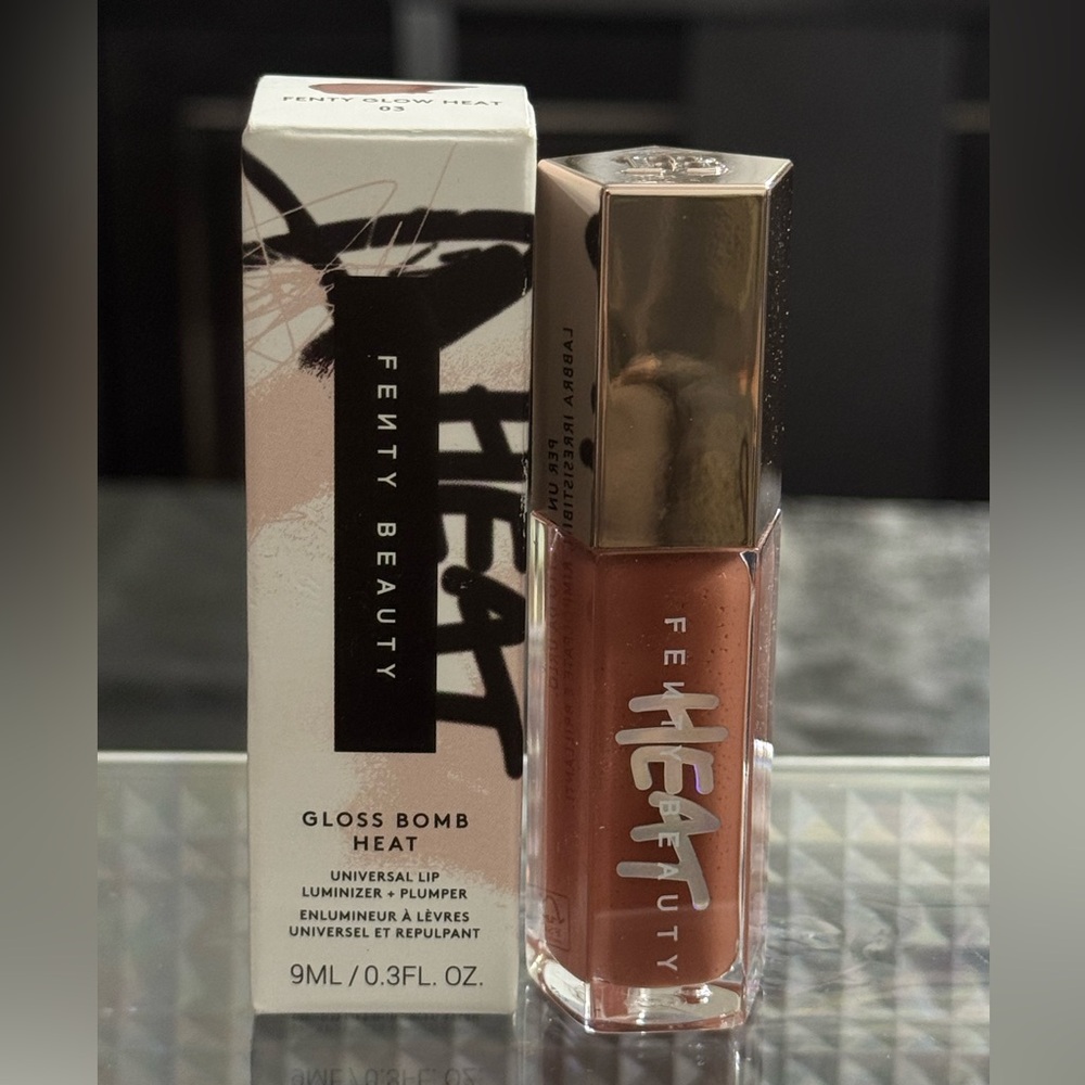 Fenty Beauty Gloss Bomb Heat Universal Lip Luminizer in Shade 01 Fenty Glow